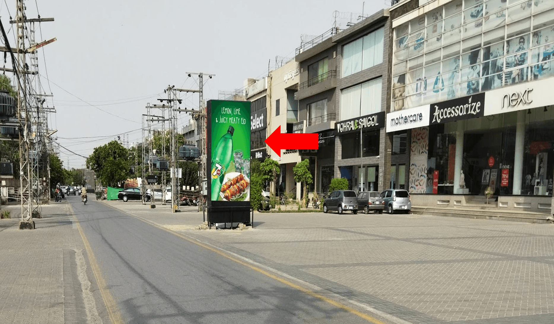 Moppet in front of Khaadi